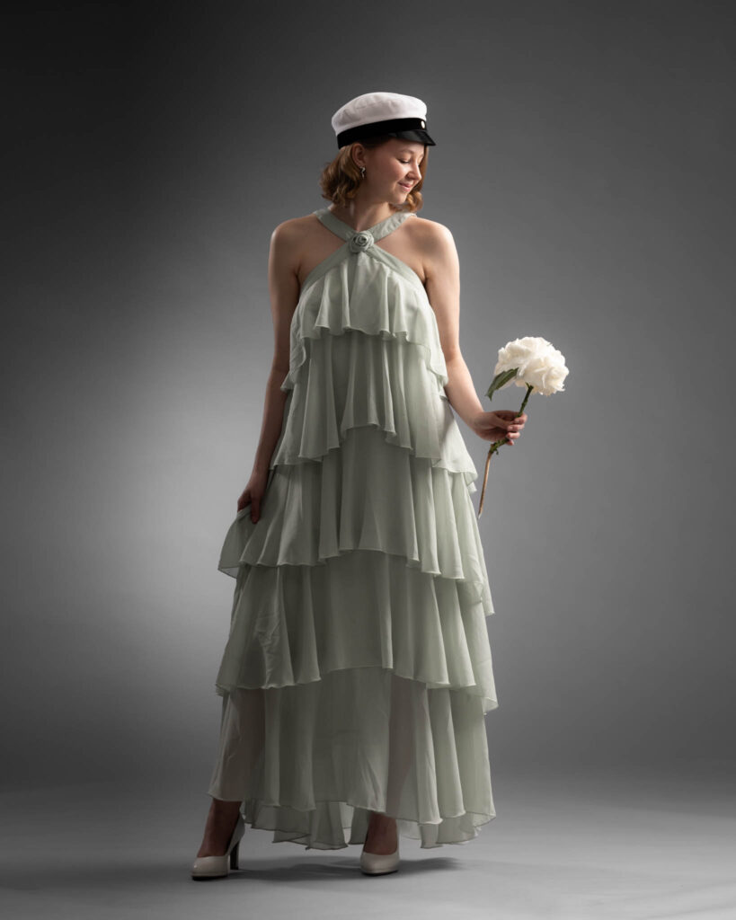 Tyylikäs yo kokokuva studiossa