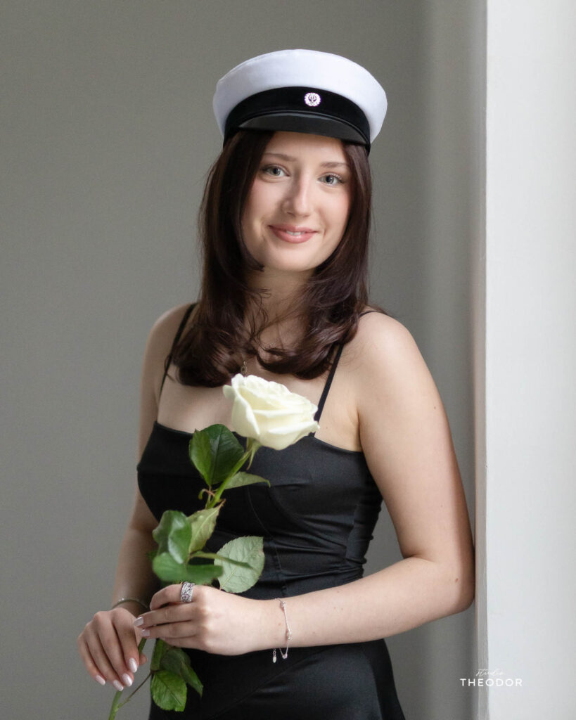 Ylioppilas studiolla ikkunavalo klassinen